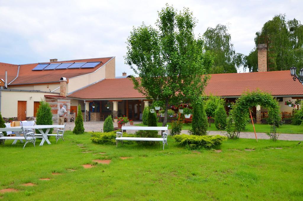 Bed & Breakfast Kakukk Panzio 3*